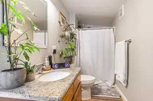 517 13th St, Sacramento, CA 95814 - Photo 47