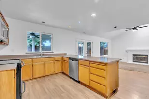 292 Dayflower Ct, Waterford, CA 95386 - Photo 23