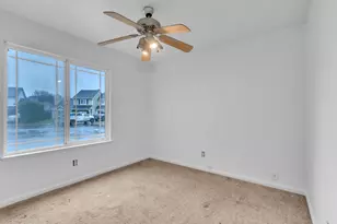 292 Dayflower Ct, Waterford, CA 95386 - Photo 7