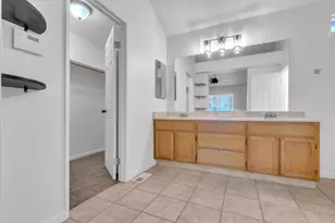 292 Dayflower Ct, Waterford, CA 95386 - Photo 17