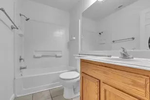 292 Dayflower Ct, Waterford, CA 95386 - Photo 9