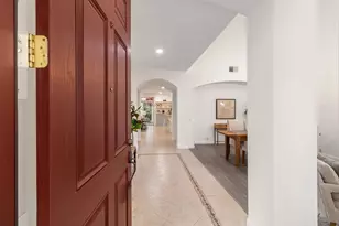 945 Sierra Park Ln, Sacramento, CA 95864 - Photo 3