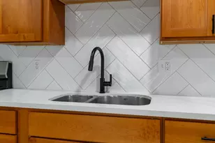 604 E Church St, Stockton, CA 95203 - Photo 9