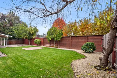 1820 N Berkeley Avenue, Turlock, CA 95382 - Photo 29