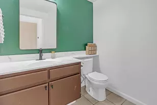 3489 Bridgeford Dr, Sacramento, CA 95834 - Photo 11