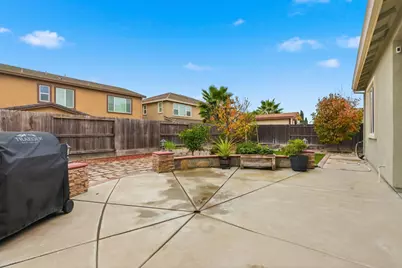 1730 W Woodward Avenue, Manteca, CA 95337 - Photo 25