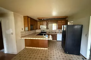 218 N Eucalyptus Ave, Waterford, CA 95386 - Photo 7