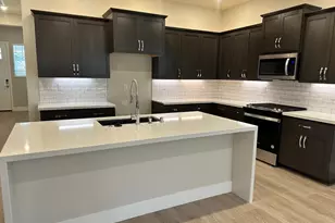 9061 Elliott Spgs Dr, Elk Grove, CA 95624 - Photo 3