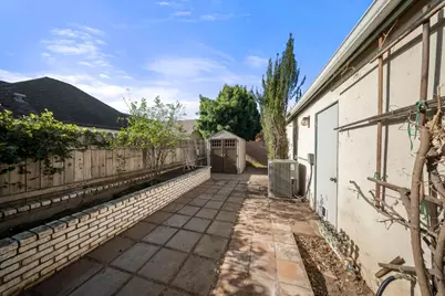 1128 Valencia Court, Modesto, CA 95350 - Photo 27