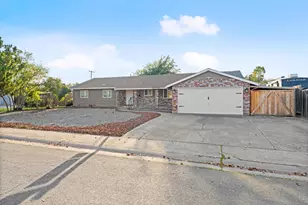 6920 Hogan Dr, Sacramento, CA 95822 - Photo 3