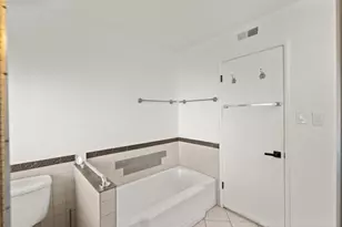 6920 Hogan Dr, Sacramento, CA 95822 - Photo 39