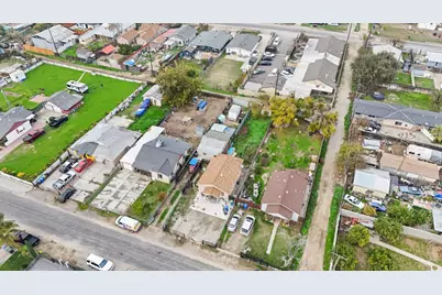 1225 Eugene Avenue, Modesto, CA 95351 - Photo 35