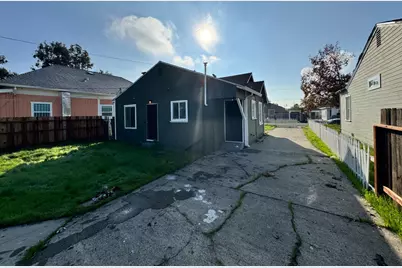 3261 24th Avenue, Sacramento, CA 95820 - Photo 19