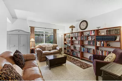 2833 Sandbrook Court, Sacramento, CA 95826 - Photo 5