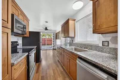 8261 Tanoak Way, Citrus Heights, CA 95621 - Photo 19