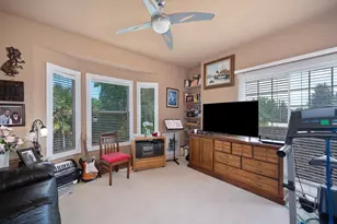 100 Hinkle Ct, Folsom, CA 95630 - Photo 23