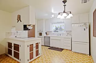 201 Eagle Ct, Modesto, CA 95350 - Photo 5