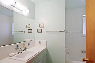 201 Eagle Ct, Modesto, CA 95350 - Photo 15