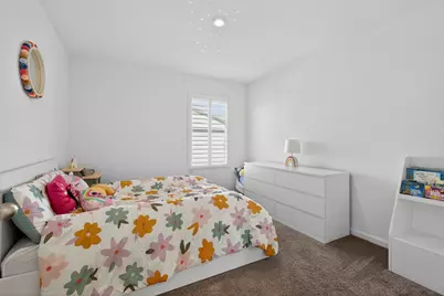 10124 Wayfaring Drive, Stockton, CA 95219 - Photo 27