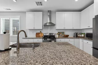 10124 Wayfaring Drive, Stockton, CA 95219 - Photo 7
