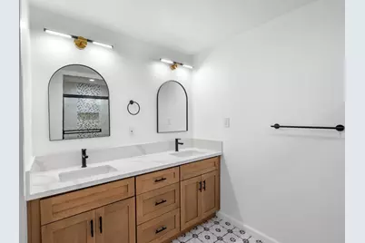 1125 Wellesley Avenue, Modesto, CA 95350 - Photo 31