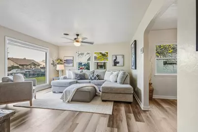 1750 Elmwood Avenue, Stockton, CA 95204 - Photo 9