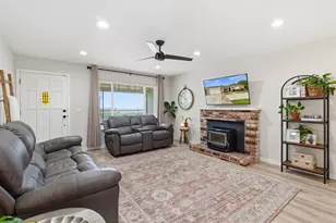 15581 French Camp Rd, Ripon, CA 95366 - Photo 11