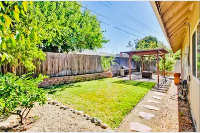 9946 Redstone Drive, Sacramento, CA 95827 - Photo 19