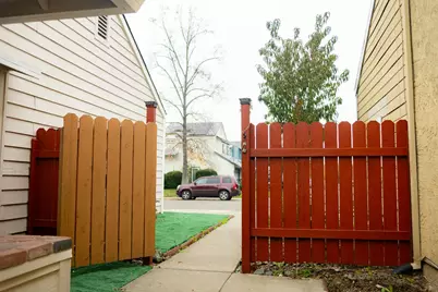 2263 Sandcastle Way, Sacramento, CA 95833 - Photo 3