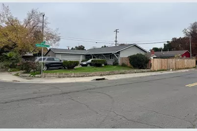 2187 Montecito Way, Sacramento, CA 95822 - Photo 9