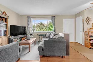 9001 Casals St, Sacramento, CA 95826 - Photo 7