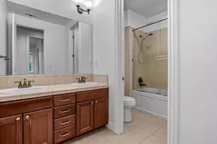 12400 Paradise Creek Ln, Fair Oaks, CA 95628 - Photo 17