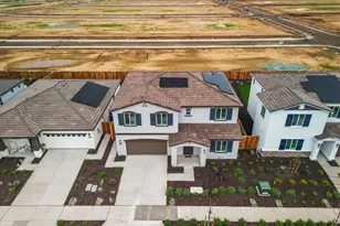 1489 McIntyre St, Galt, CA 95632 - Photo 5