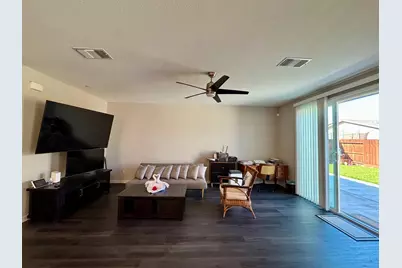 1434 Hayley Street, Los Banos, CA 93635 - Photo 15