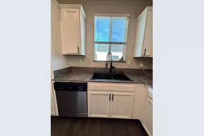 1434 Hayley Street, Los Banos, CA 93635 - Photo 13