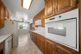 1500 Crestview Dr, Modesto, CA 95355 - Photo 15