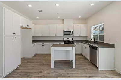 9224 Farmstead Circle, Roseville, CA 95747 - Photo 3