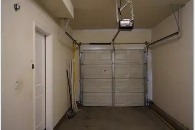 2437 Ben Ali Way, Sacramento, CA 95815 - Photo 11