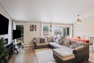 328 Burns Creek Ct, Waterford, CA 95386 - Photo 5