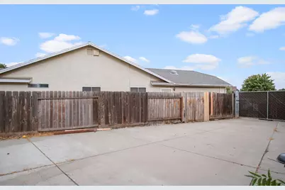 328 Burns Creek Court, Waterford, CA 95386 - Photo 27
