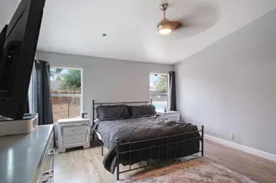 328 Burns Creek Ct, Waterford, CA 95386 - Photo 13