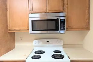 9048 El Cajon Way, Sacramento, CA 95826 - Photo 11