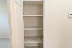 9048 El Cajon Way, Sacramento, CA 95826 - Photo 19