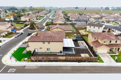 1974 Gus Villalta Drive, Los Banos, CA 93635 - Photo 31