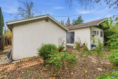 1147 N Country Club Boulevard, Stockton, CA 95204 - Photo 33