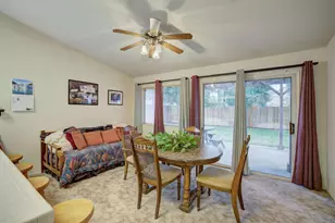 8507 Carlin Ave, Sacramento, CA 95823 - Photo 15