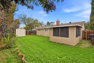 8945 Rosewood Dr, Sacramento, CA 95826 - Photo 29