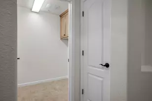1697 Marseille Ln, Roseville, CA 95747 - Photo 21