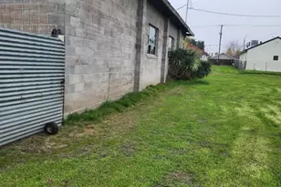 292 W Lathrop Rd, Lathrop, CA 95330 - Photo 5