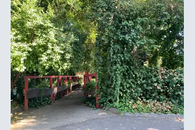 700 Woodside Ln E #5, Sacramento, CA 95825 - Photo 41
